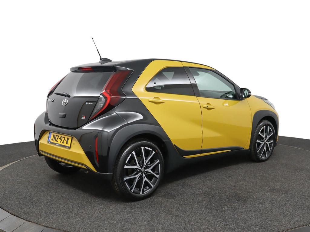Toyota Aygo X Hybrid 115 GR Sport | DEMOVOORDEEL | Alcantara, 12 maanden, Stof, Gebruikt, Overige kleuren
