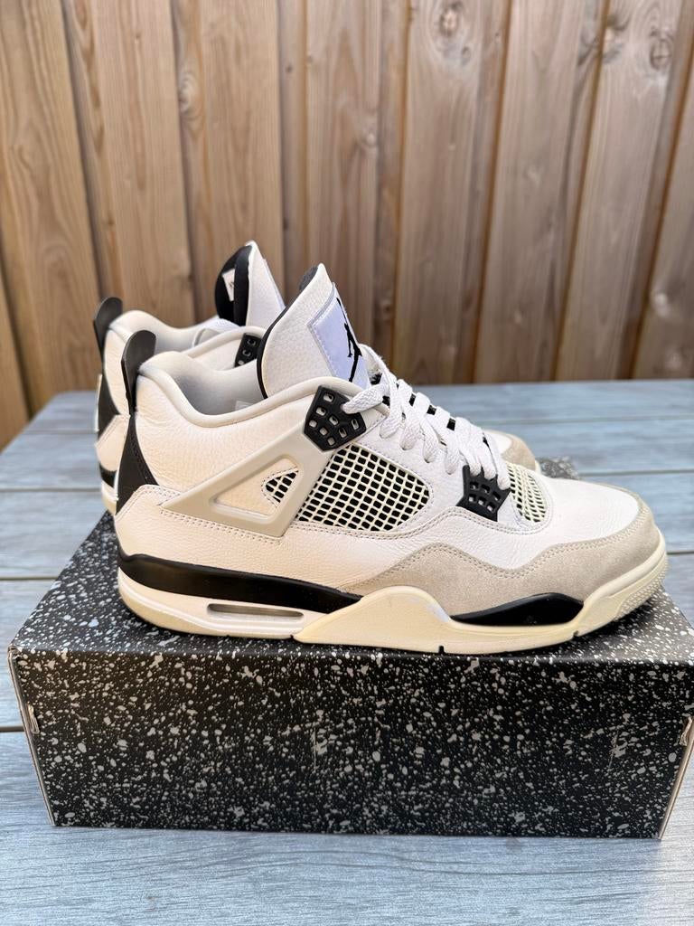 Jordan 4 Military Black, maat 45, Kleding | Heren, Schoenen, Wit, Ophalen of Verzenden, Sneakers of Gympen, Zo goed als nieuw
