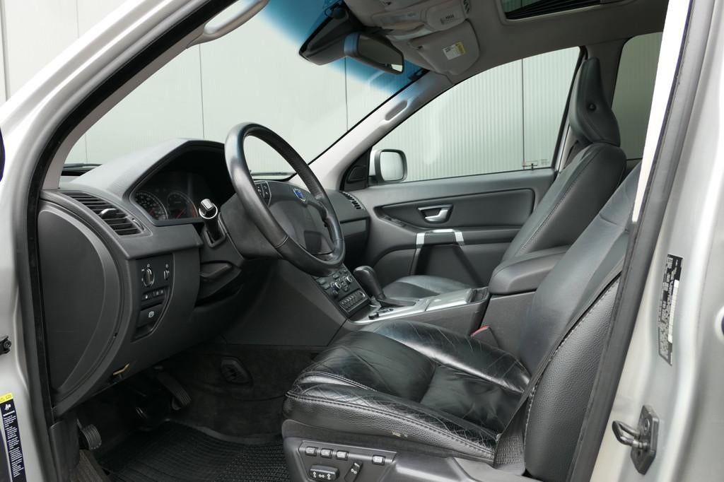 Volvo XC90 3.2 Kinetic LPG-G3 Youngtimer 7-persoons Schuifda, 238 pk, Gebruikt, Zwart, 7 stoelen