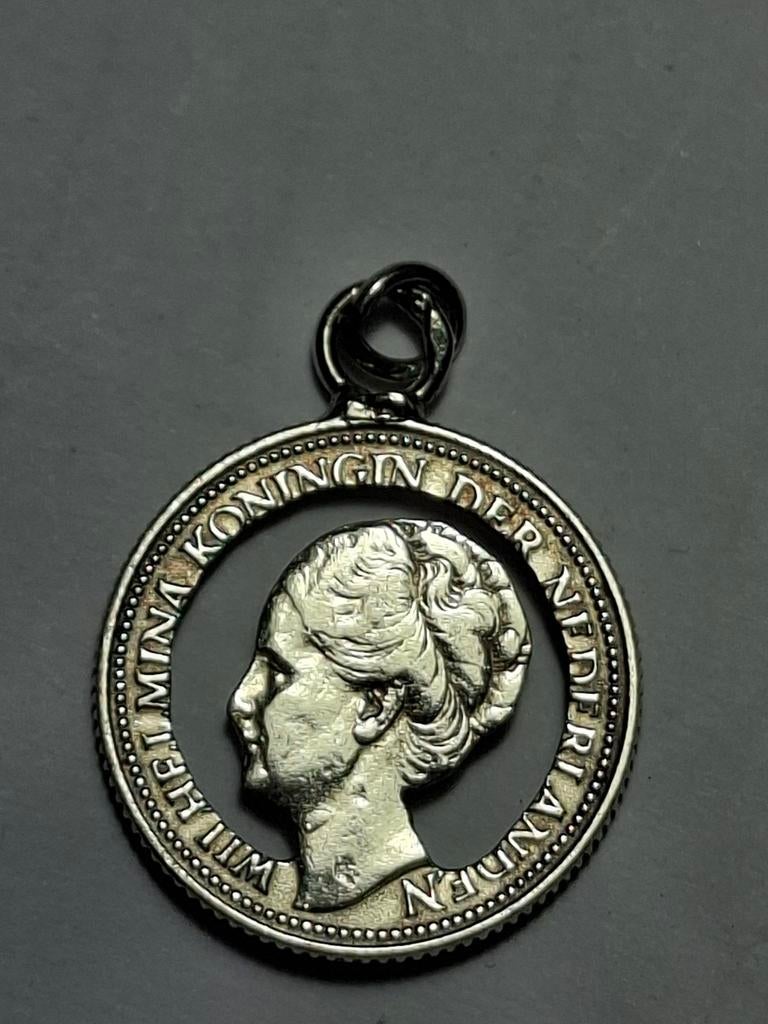 Stil verzet 25 cent 1941 wilhelmina hangertje, Ophalen of Verzenden, Overige soorten, Nederland
