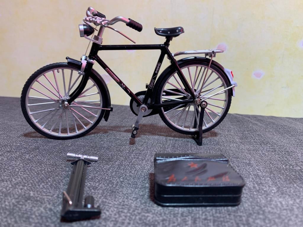 Nieuwe schaal model vingerfiets schaal 1:10, Overige merken, Nieuw, Ophalen of Verzenden, Groter dan 1:32