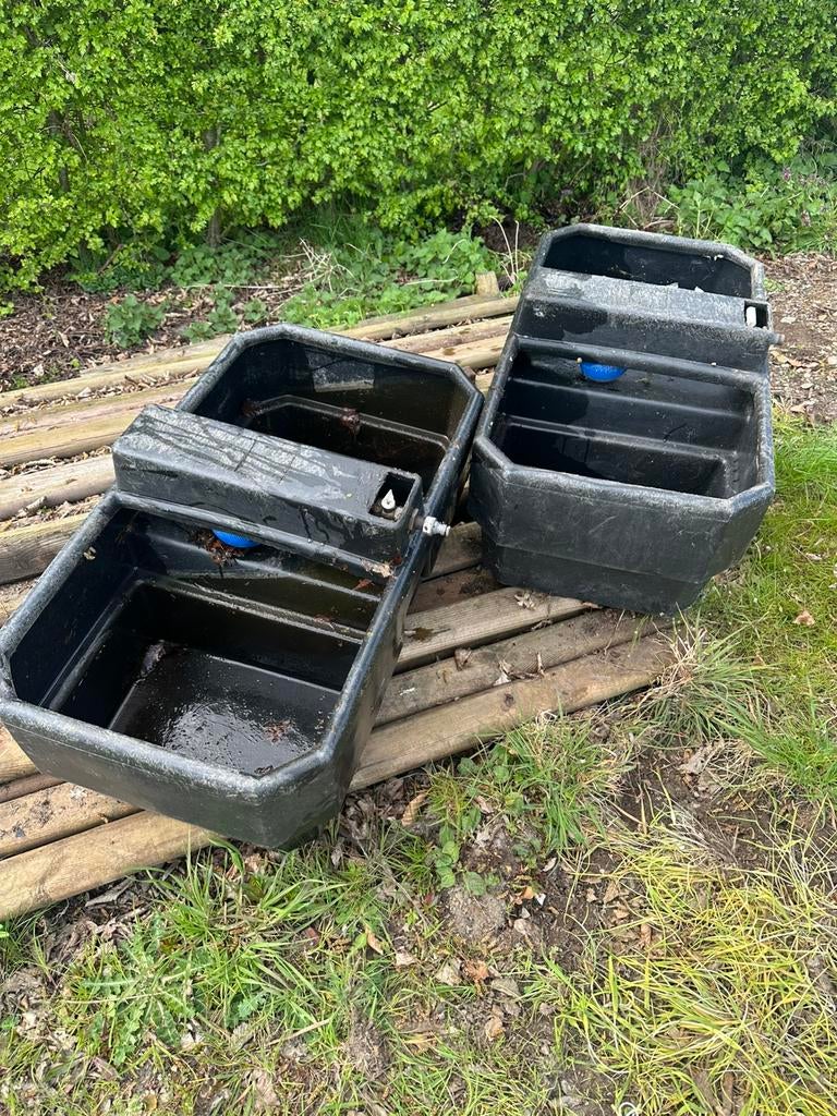 Dubbele weide drinkbak, Ophalen, Gebruikt