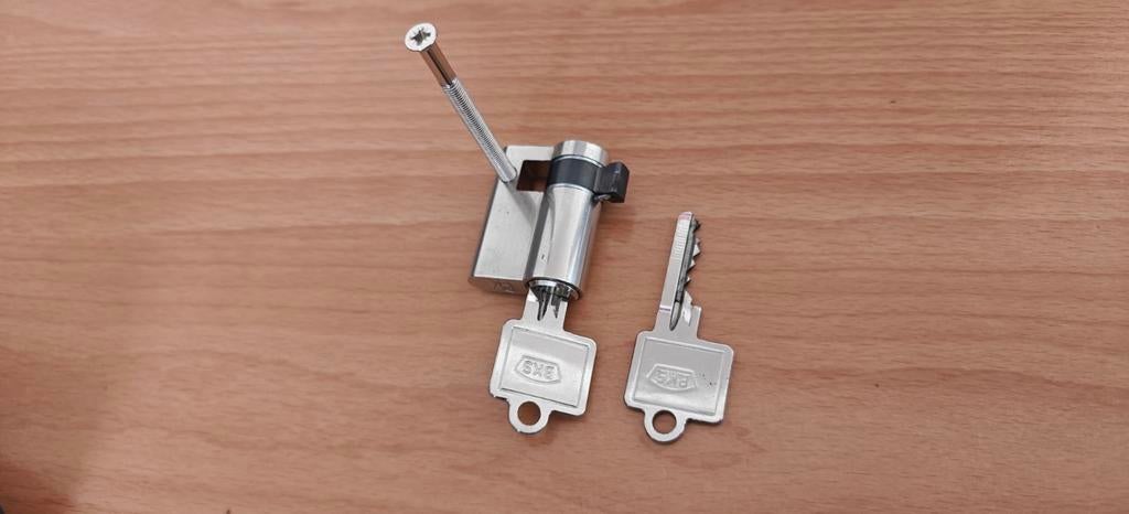 Halve cilinder BKS met sleutels, Ophalen of Verzenden, Nieuw, Overige materialen, Overige typen