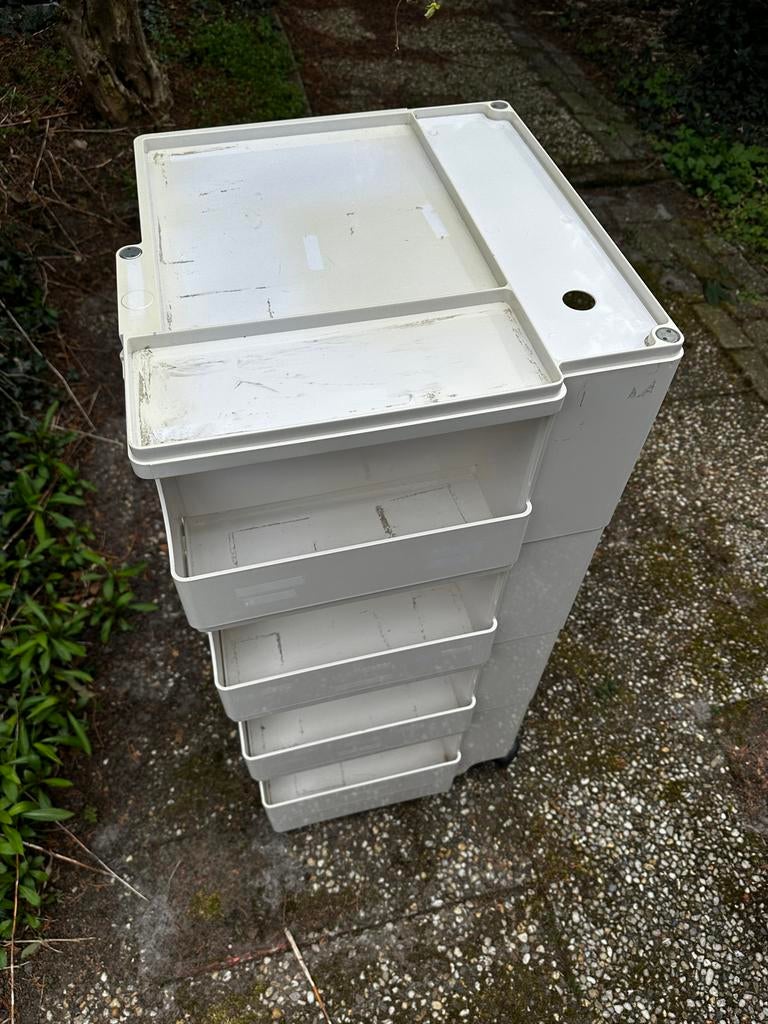 Ladekastje Joe Colombo, Ophalen, Gebruikt, 5 laden of meer, 100 tot 150 cm