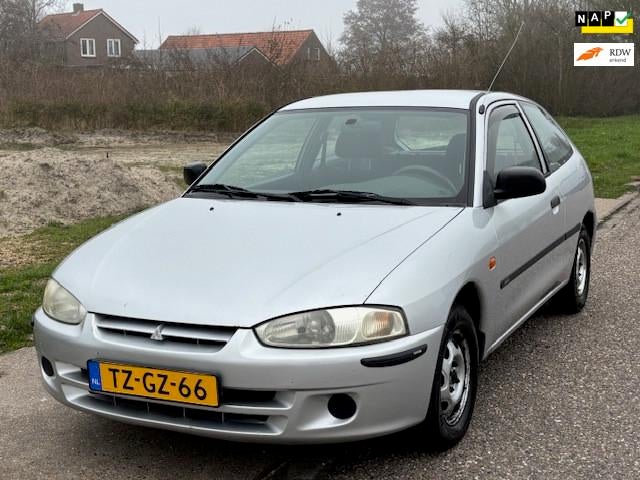 Mitsubishi Colt 1.3 GLi 3-Drs Stuurbekrachtiging Audio-CD/MP, Stof, Gebruikt, 31 €/maand, Colt