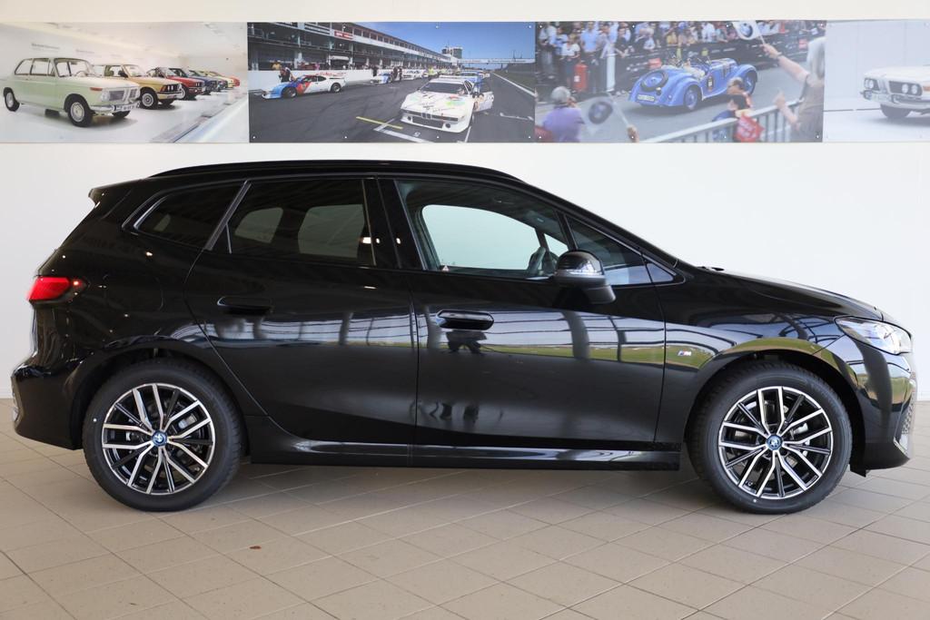 BMW 2-serie Active Tourer 225e xDrive M Sportpakket Pro | Dr, Automaat, 150 min, Zwart, Bedrijf