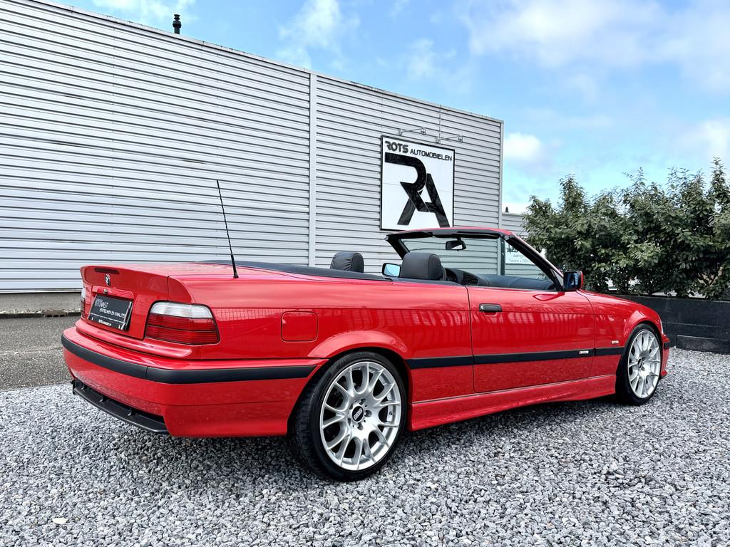 BMW 3 Serie Cabrio 320i M-Pakket *Unieke staat* Volledig his, Achterwielaandrijving, Gebruikt, Zwart, 4 stoelen