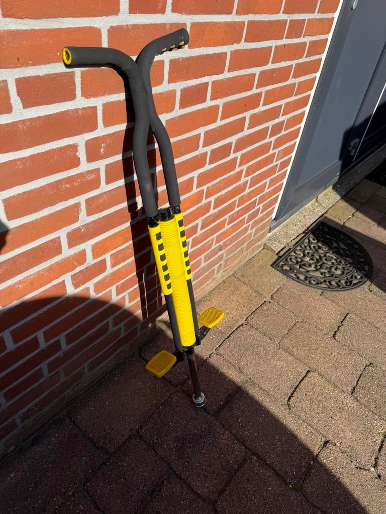 Pogo stick - kinderen - antislip - geel, Kinderen en Baby's, Speelgoed | Buiten | Actiespeelgoed, Ophalen, Gebruikt
