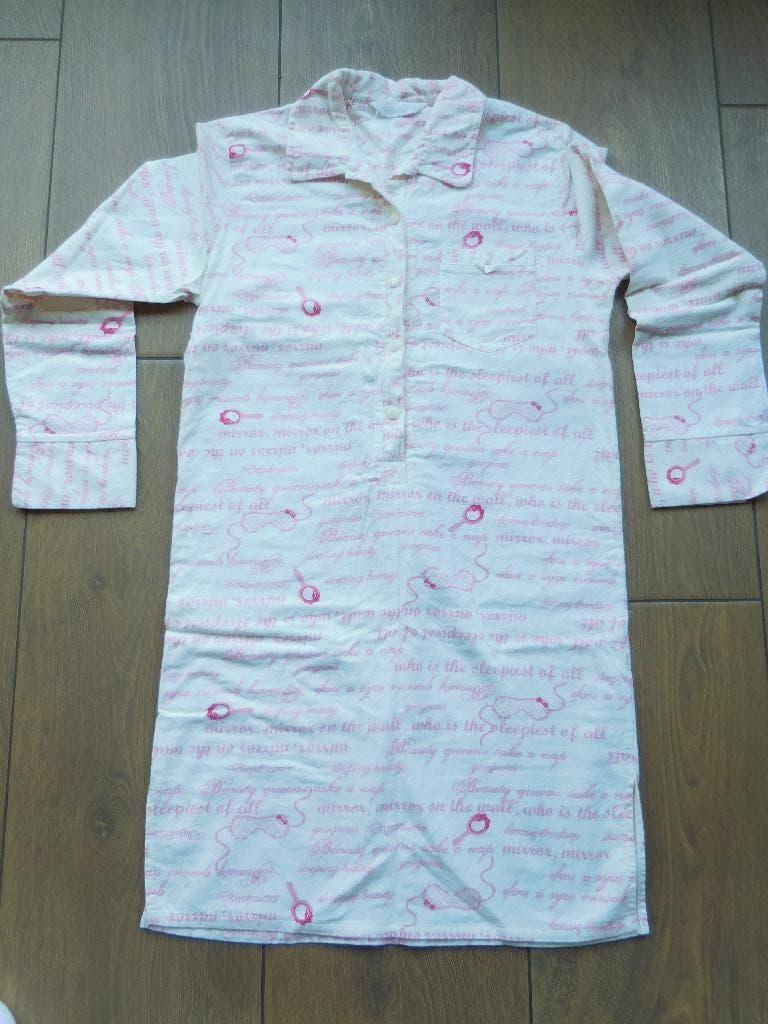 nachtjapon. Mt S. Flanel. Hunkemoller.Lengte 90 cm.Wit/rose., Hunkemöller, Ophalen of Verzenden, Zo goed als nieuw, Maat 36 (S)