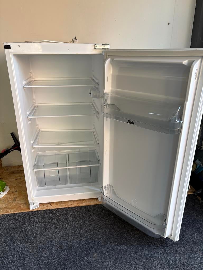 Oude inbouw koelkast - Koelt goed - ideaal als bierkoelkast, Witgoed en Apparatuur, Koelkasten en IJskasten, Ophalen, Minder dan 85 cm