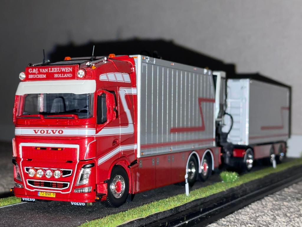Tekno Volvo G&J van Leeuwen, Hobby en Vrije tijd, Modelauto's | 1:50, Ophalen, Zo goed als nieuw, Bus of Vrachtwagen, Tekno