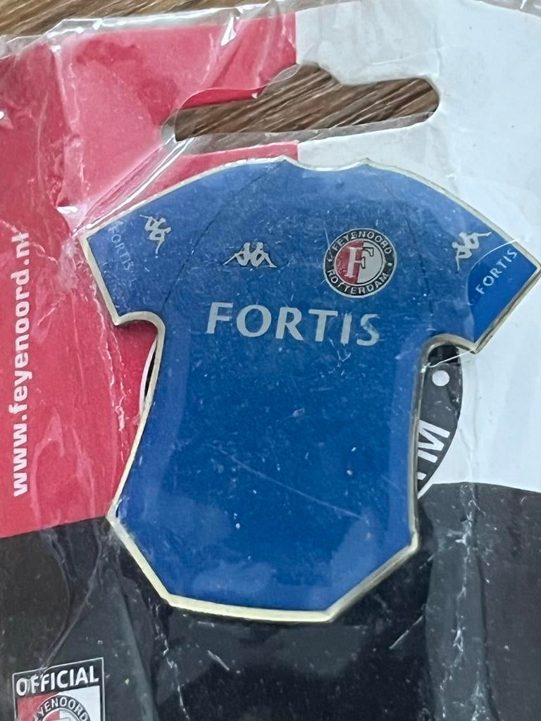 Feyenoord Pin - Shirt Fortis, Ophalen of Verzenden, Nieuw, Feyenoord, Overige typen