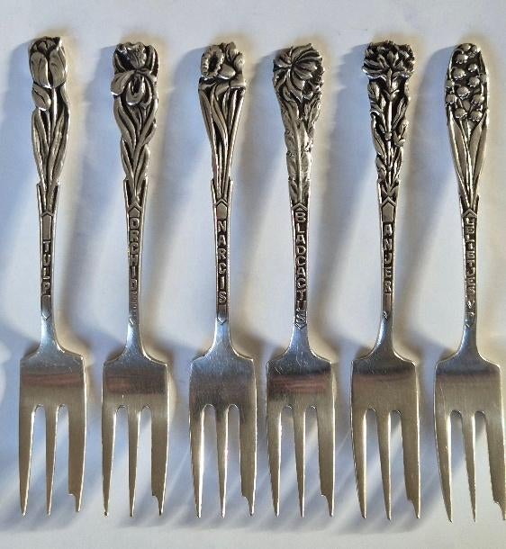 6 zilveren jugendstil gebaksvorkjes, Ophalen