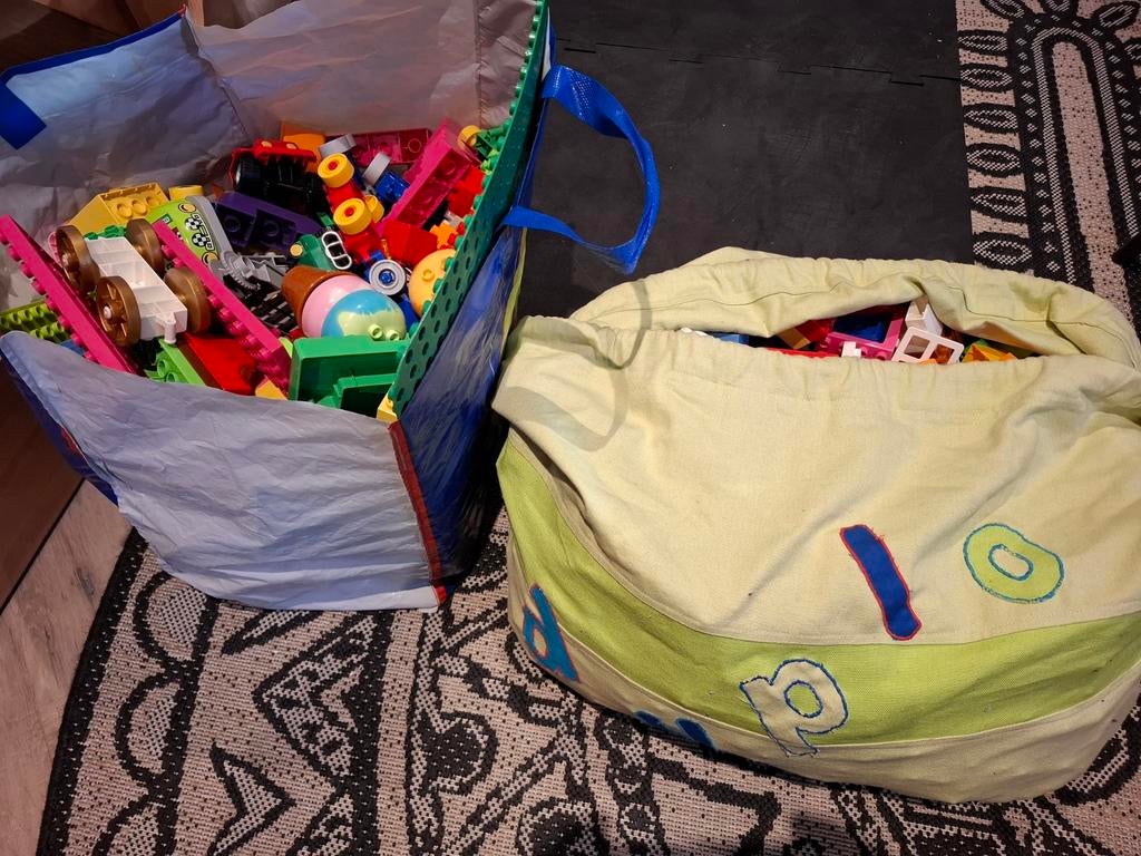 2 zakken vol duplo. Auto's vliegtuigen. Heel veel duplo, Ophalen, Zo goed als nieuw, Duplo