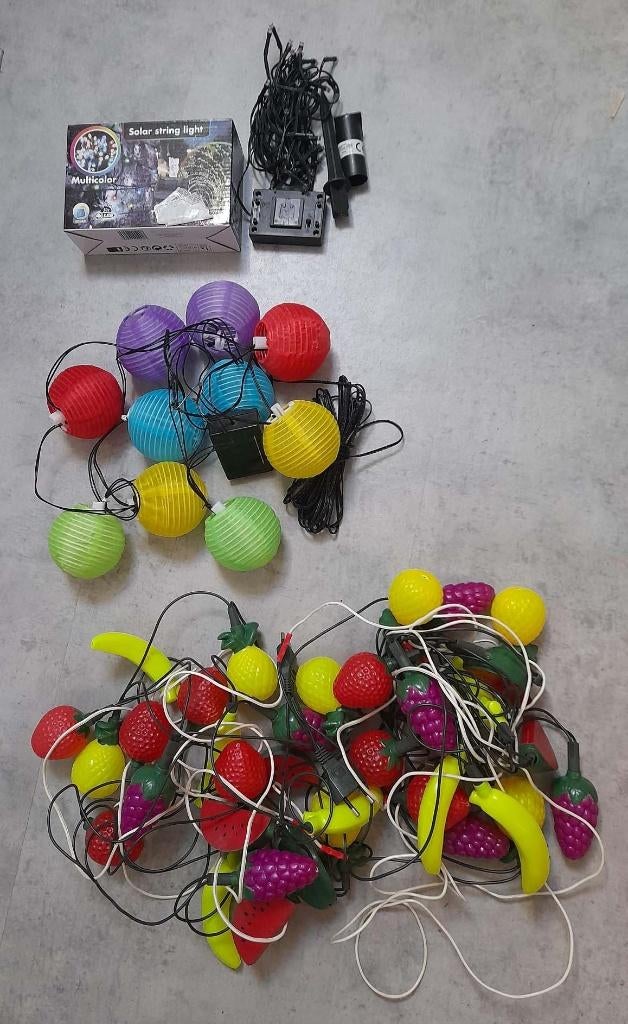 FEEST VERLICHTING 2 slingers op lichtnet en 2 op solar, Ophalen of Verzenden, Zo goed als nieuw, Zonne-energie, Minder dan 50 watt