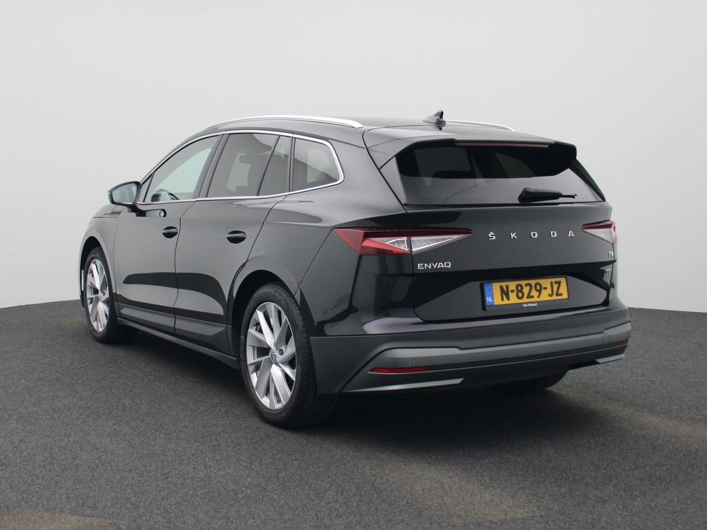 Skoda Enyaq iV 60 | STOEL-STUUR VERWARMING | CAMERA | NAVIGA, Automaat, Gebruikt, 179 pk, Zwart