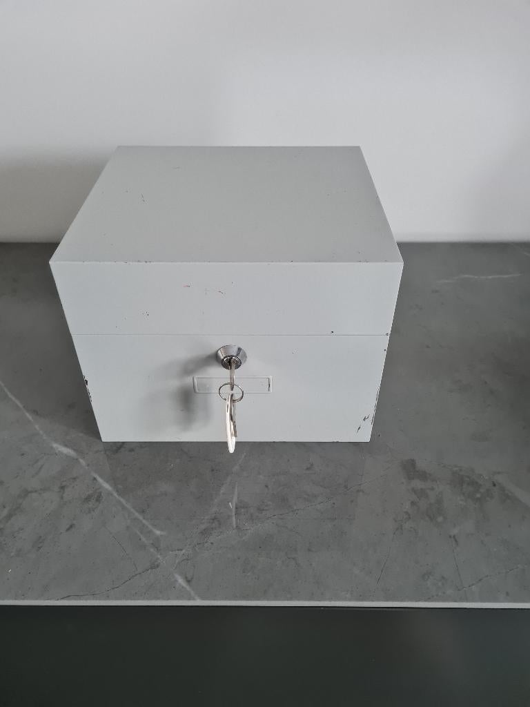 vintage metalen fichebak - steekkaartenbak met sleutel, Ophalen of Verzenden, Huis en Inrichting