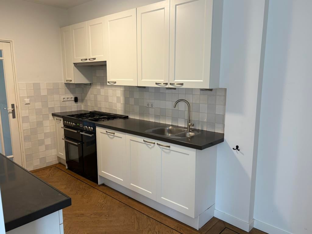 Brugman Keuken met composiet blad, AEG app, 298 + 60 cm, Huis en Inrichting, Ophalen, Gebruikt, Wit, Enkelwandige keuken