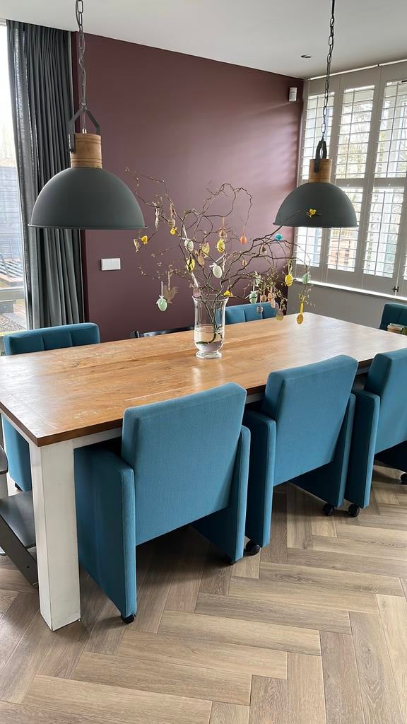 Robuuste eettafel met 6 comfortabele stoelen, Huis en Inrichting, Tafels | Eettafels, Gebruikt, 100 tot 150 cm, 200 cm of meer