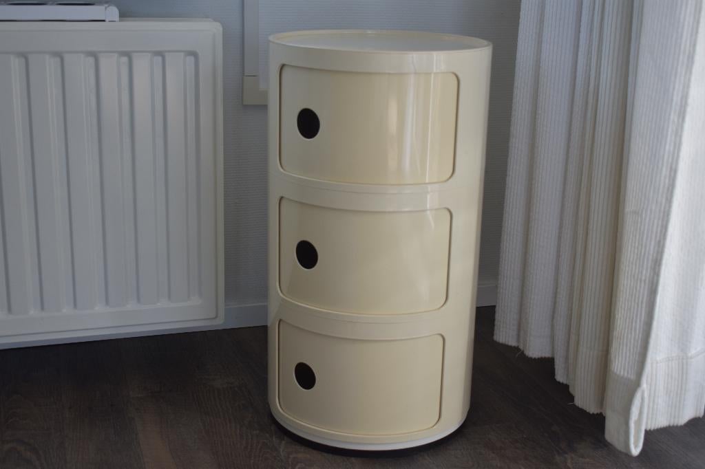 Kartell Anna Castelli Ferrieri kastje Componibili, Ophalen