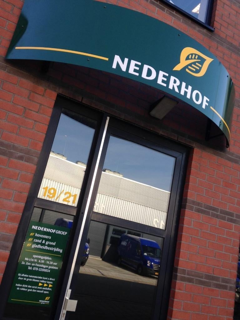 Koemestkorrels en Lavameel maandaanbieding