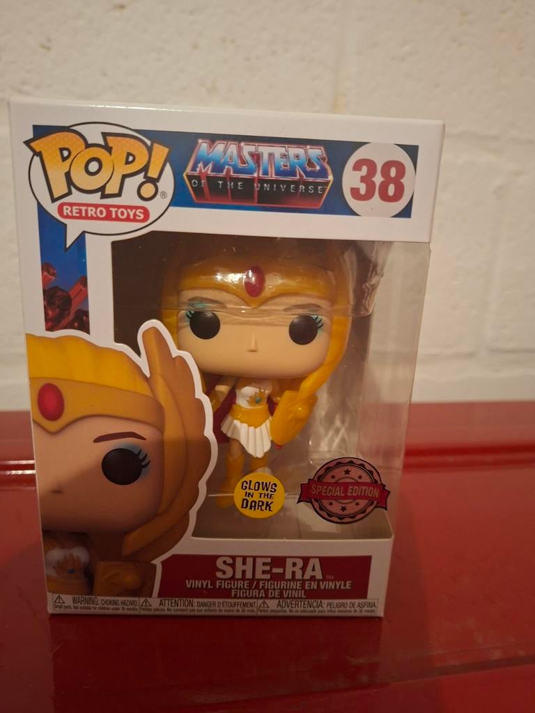 She-Ra#38.Masters of the Universe GITD Special Edition., Verzamelen, Poppetjes en Figuurtjes, Ophalen of Verzenden, Nieuw