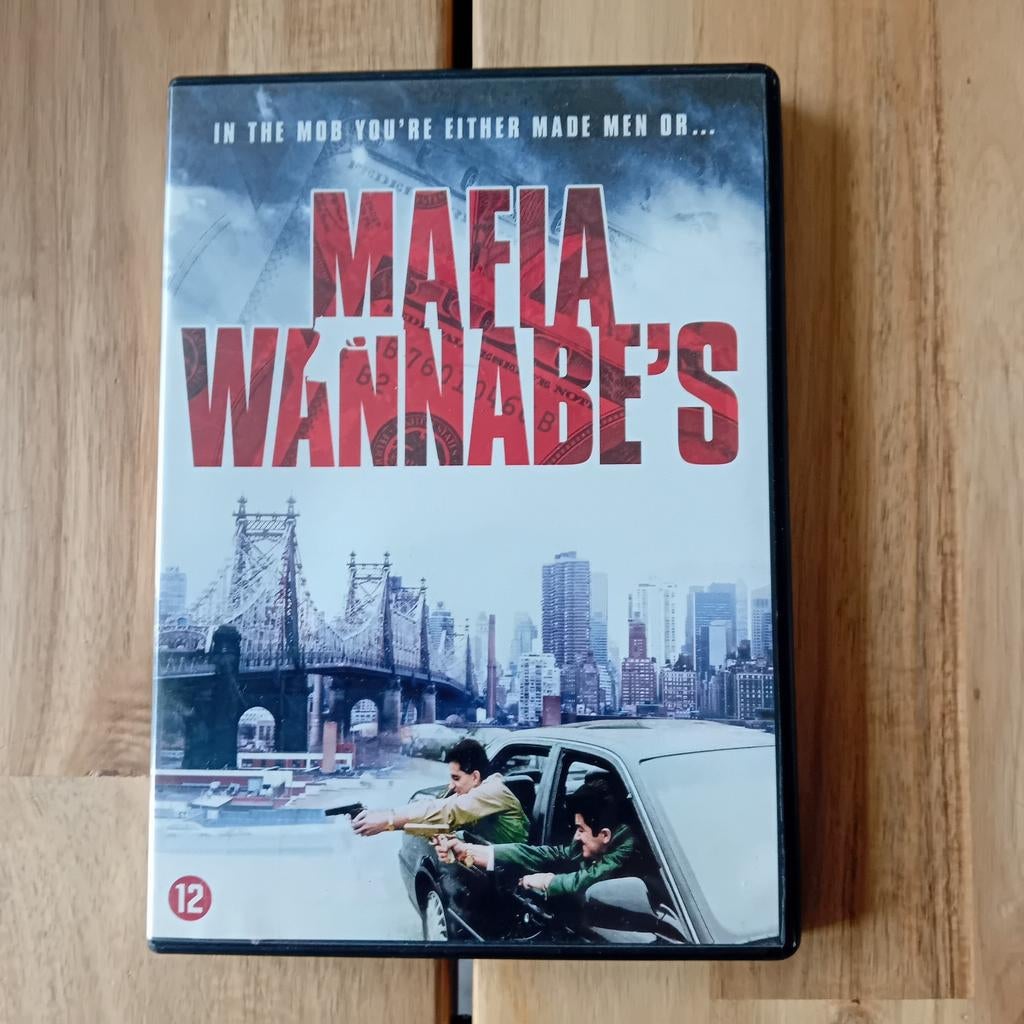 Mafia wannabe's, Vanaf 16 jaar, Ophalen of Verzenden, Zo goed als nieuw, Actiethriller
