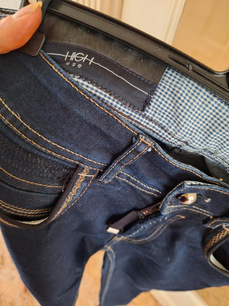 High Use bijna nieuwe jeans 36 S W 28 29, Kleding | Dames, Zo goed als nieuw, W28 - W29 (confectie 36), Verzenden, High Use