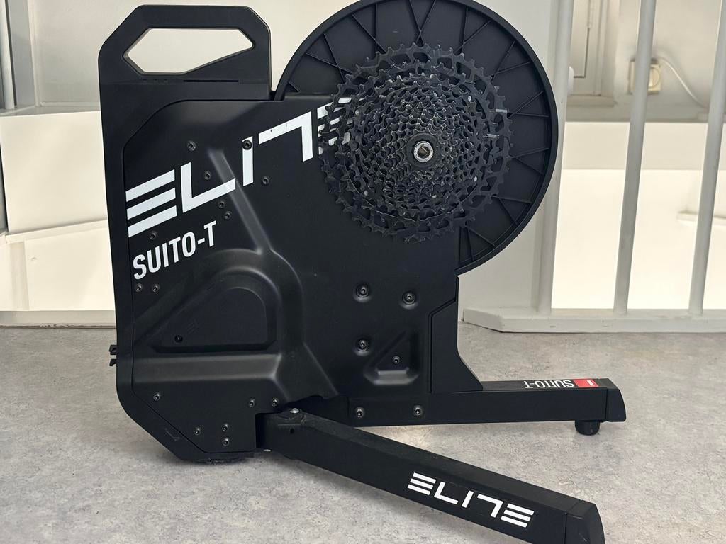 Suito-T elite fietstrainer, Sport en Fitness, Ophalen, Zo goed als nieuw, Hometrainer