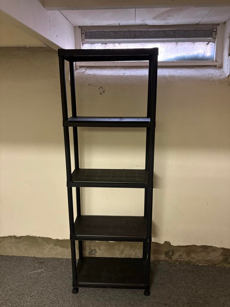 Zwarte stellingkast, Ophalen, Gebruikt