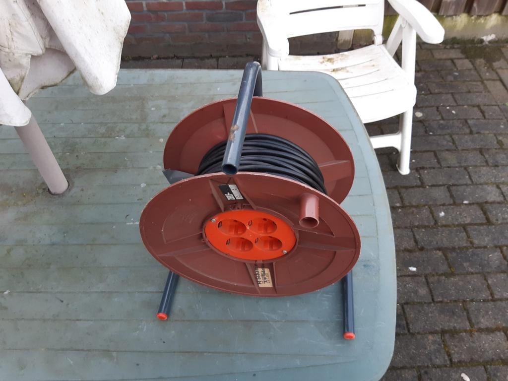 Kabel/verlengsnoer op haspel, Ophalen, Kabel of Snoer