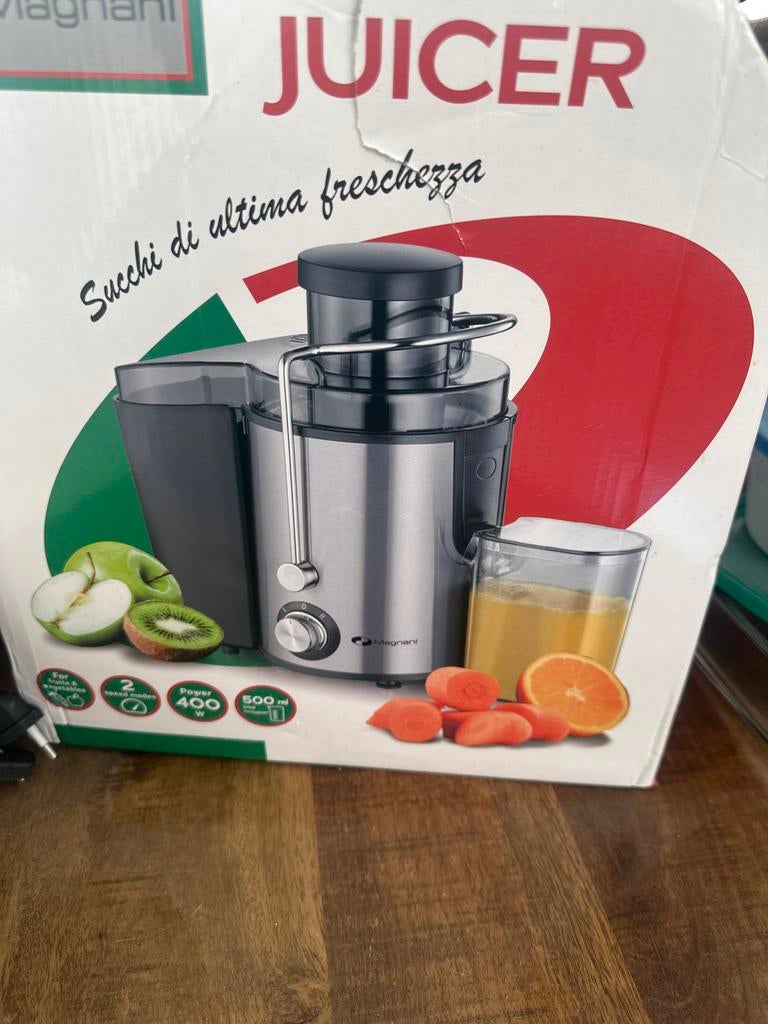 Magnani Sapcentrifuge Juicer ZGAN, Ophalen of Verzenden, Zo goed als nieuw, Elektrisch, Sapcentrifuge