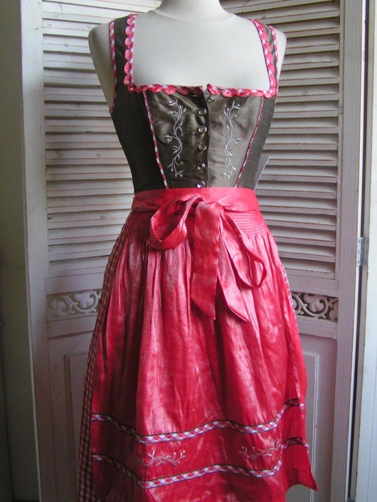 nieuwe tiroler dirndl jurk en schort maat 34 nr JJ 1106, Carnaval, Verzenden, Nieuw, Maat 34 (XS) of kleiner