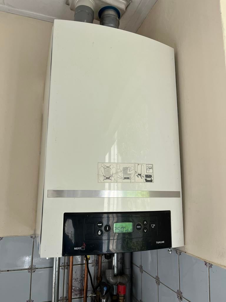 Nefit HR gaswandkachel, Ophalen, Aardgas, Boiler, Zo goed als nieuw