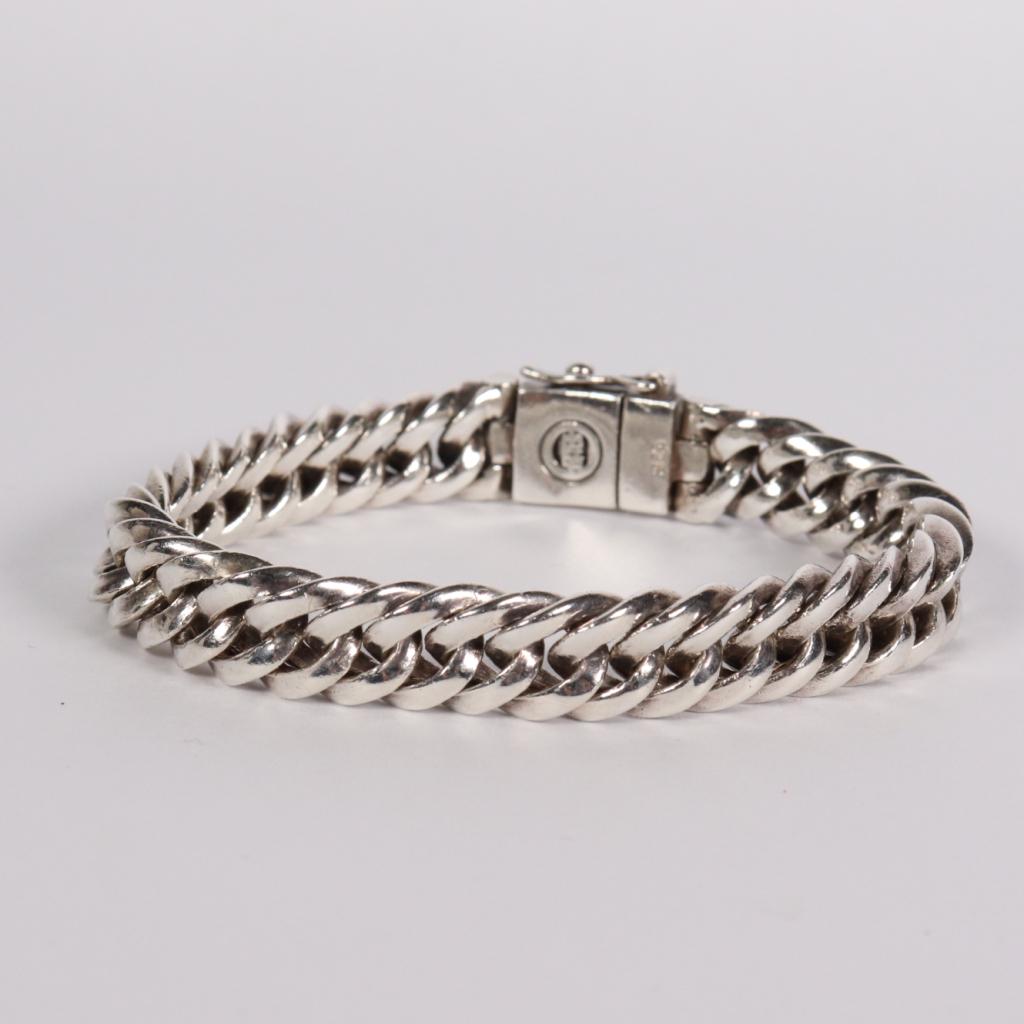 Buddha to Buddha Armband Chain Small - Incl. Garantie (B), Buddha to Buddha, Zo goed als nieuw, Support@buddhatobuddha.com, Buddha to Buddha
Herengracht 419
1017 BP Amsterdam
Netherlands