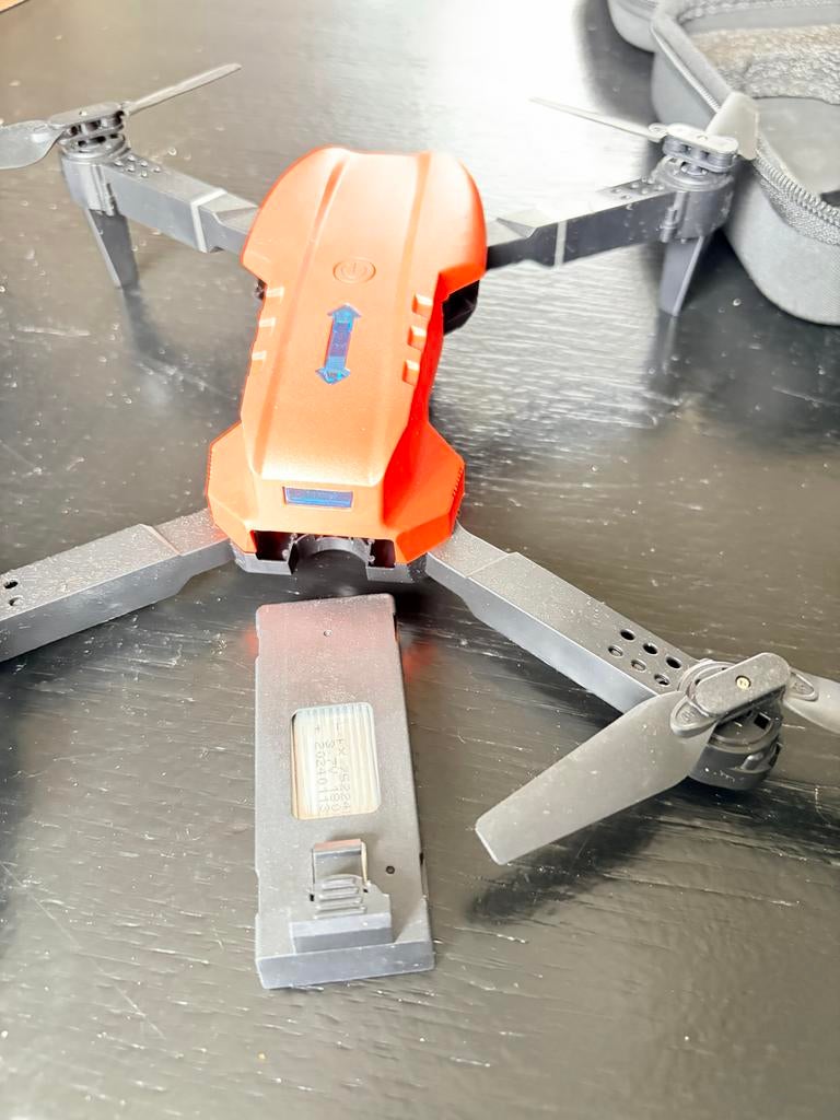 Opvouwbare drone met camera en afstandsbediening, Gebruikt, Overige merken, Ophalen of Verzenden, Bediening via smartphone