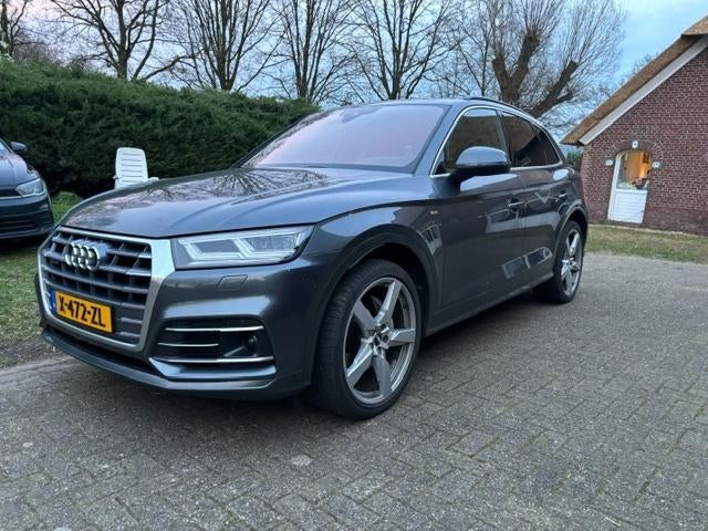 Audi Q5 Tfsi e Quattro 299pk S-line , luchtvering, digi dasb, 2005 kg, 1750 kg, Zwart, Vierwielaandrijving