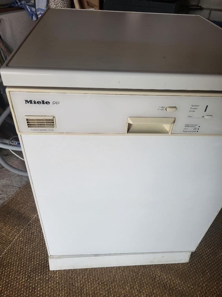 TE koop aangeboden mooi vaatmachine doe gepast bod, Witgoed en Apparatuur, Vaatwasmachines, Ophalen, Gebruikt, Minder dan 85 cm