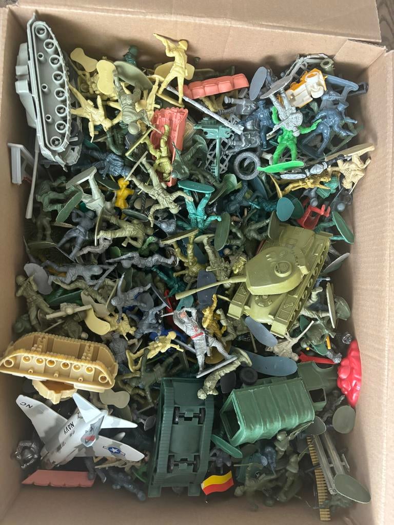 Ruim 6kg Speelgoedsoldaatjes, Ridders, Voertuigen & Vliegtui, Ophalen of Verzenden, Gebruikt, Jongen of Meisje