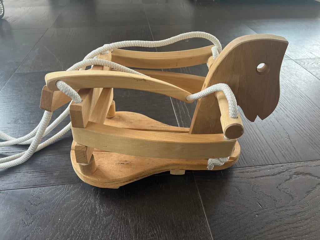Houten schommelpaard voor kleine kinderen (tot 2 jaar), Ophalen of Verzenden, Zo goed als nieuw, Rij- of Hobbelspeelgoed