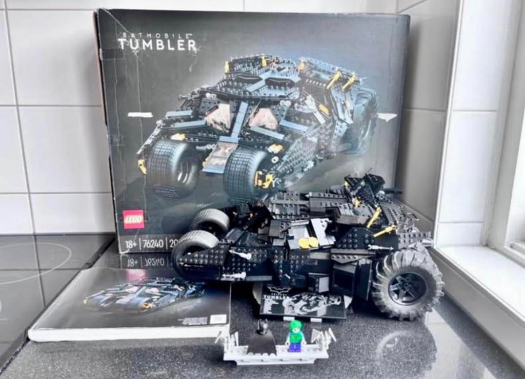 LEGO DC Batman Batmobile Tumbler 76240 met doos, Ophalen of Verzenden, Zo goed als nieuw