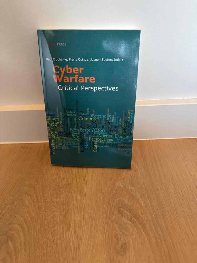 Cyber Warfare: Critical Perspectives - Boek, Boeken, Techniek, Ophalen of Verzenden, Zo goed als nieuw, Overige onderwerpen