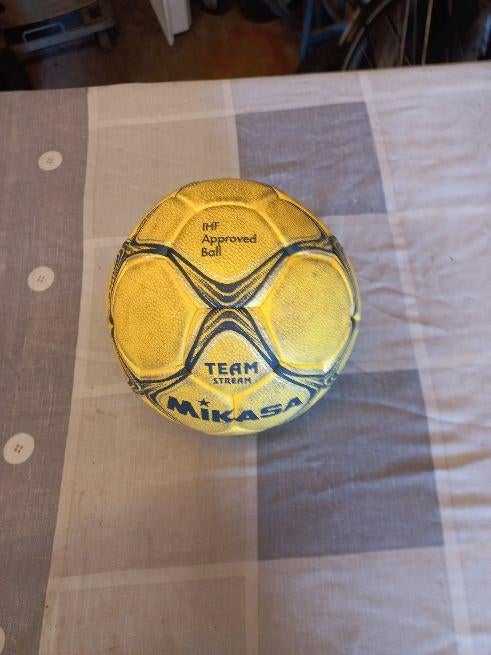 Handbal, Sport en Fitness, Handbal, Ophalen of Verzenden, Gebruikt, Bal