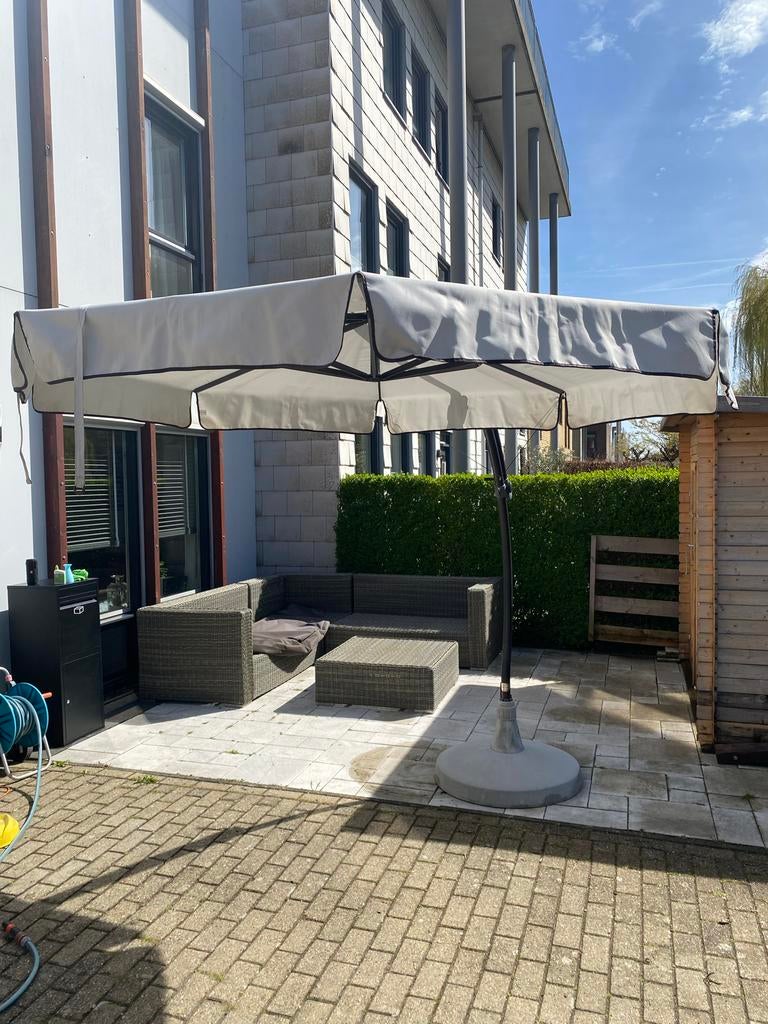 Sungarden uitschuifbare parasol Ø 2,45 m met zware voet, Ophalen, 2 tot 3 meter, Zweefparasol, Verstelbaar
