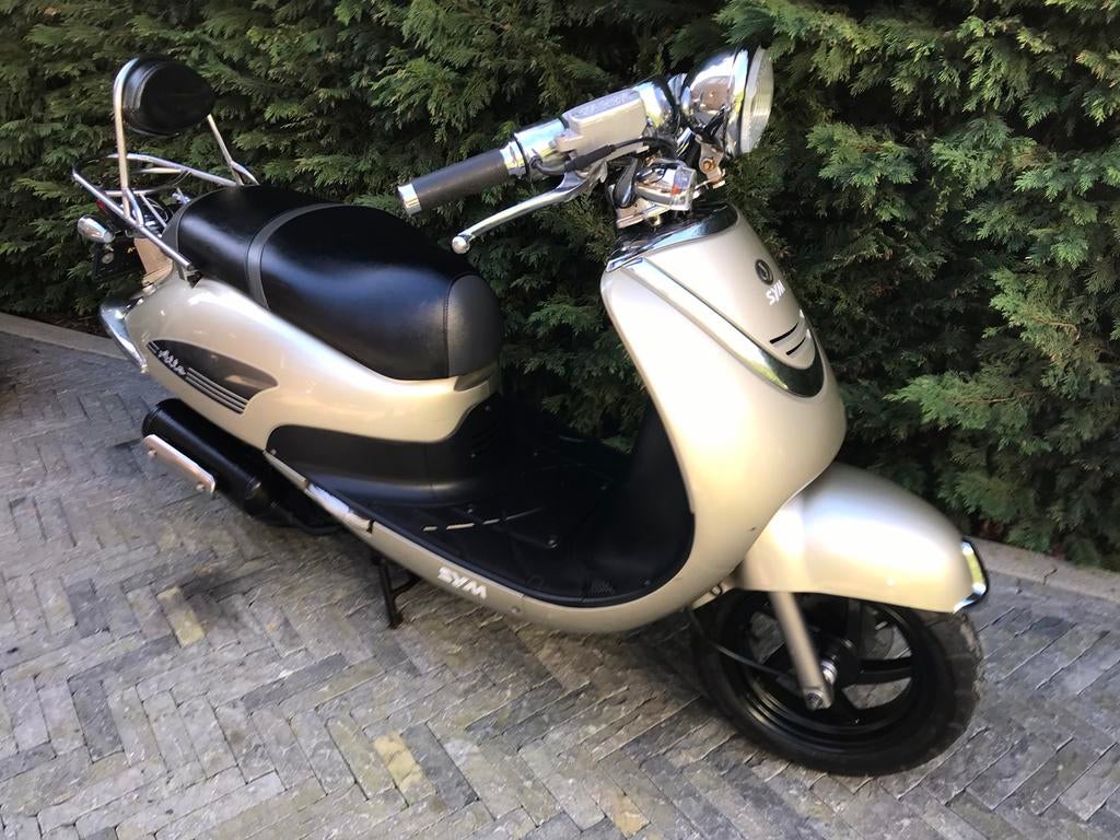Sym Allo Scooter/bouwjaar 2016/Geel kenteken/5749 km!!!, Fietsen en Brommers, Maximaal 45 km/u, Allo, ScooterGemak, Ophalen of Verzenden