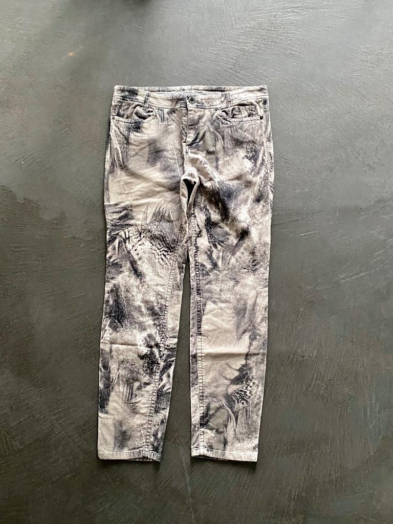 J34 Marc Cain maat 44=L broek corduroy fijne-rib Marccain, Beige, Maat 42/44 (L), Ophalen of Verzenden, Zo goed als nieuw