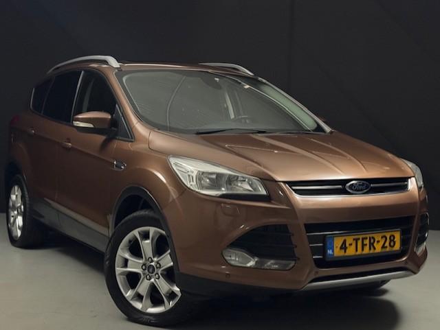 Ford Kuga 1.6 Titanium VOL OPTIES*SUPER LEUK * (bj 2014), Voorwielaandrijving, Euro 5, 15 km/l, Gebruikt