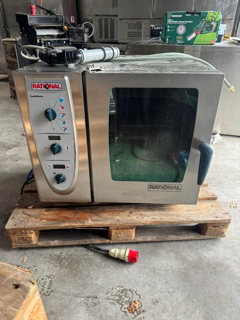 Rational oven 400volt, Zakelijke goederen, Horeca | Keukenapparatuur, Ophalen of Verzenden