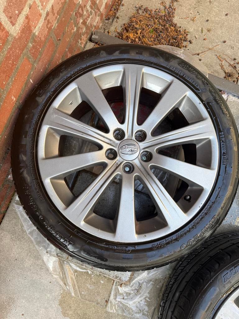 Subaru velgen met banden, Auto-onderdelen, Banden en Velgen, Banden en Velgen, Zomerbanden, 17 inch, 205 mm, Personenwagen, Gebruikt