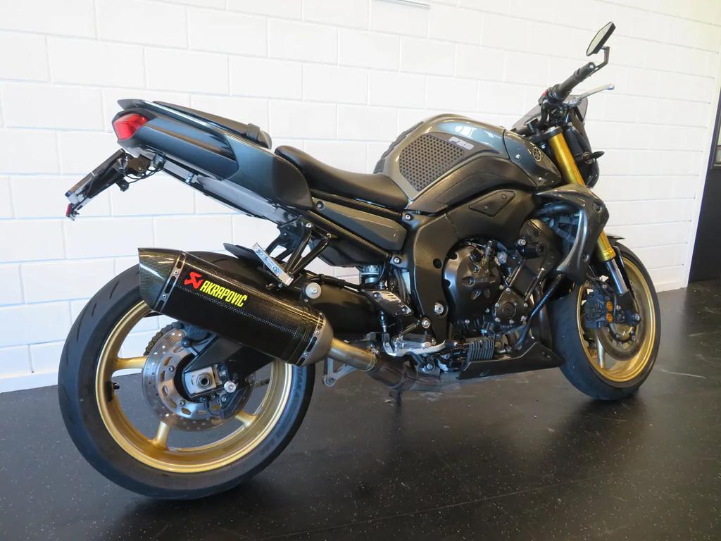 Yamaha FZ8 FZ-8 HISTORIE AKRAPOVIC TOP! € 5.450,00 - foto 3